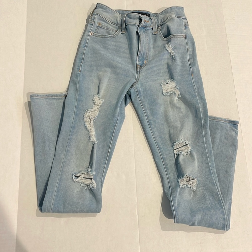 Women’s size 2 long Aeropostale high rise jegging
